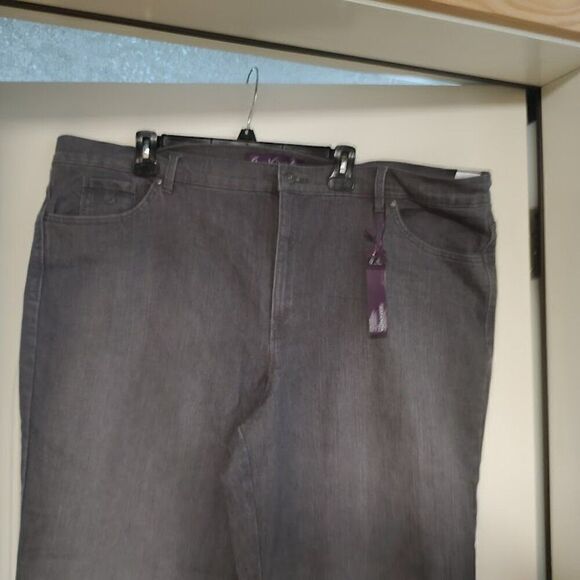 New Gloria Vanderbilt Classic Fit Gray Mid Rise Tapered Leg Jeans Women's 24W - Picture 2 of 3